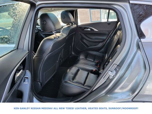 Used 2018 INFINITI QX30 Premium w/ Cargo Package image 40