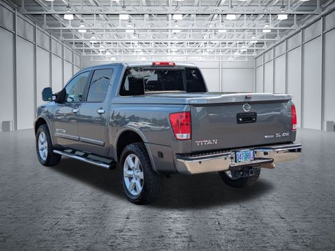Used 2015 Nissan Titan SL w/ SL Moonroof Package AWD/4WD image 3