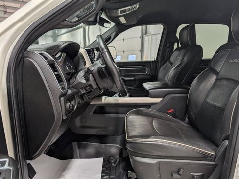 Used 2019 RAM 3500 Laramie image 15