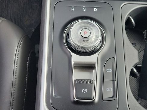 New 2026 Kia Carnival LXS FWD image 23