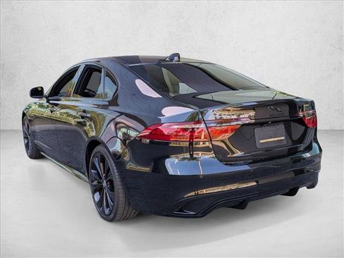 Certified 2024 Jaguar XF R-Dynamic SE image 7