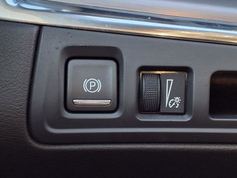 Used 2021 Cadillac XT5 Luxury image 30