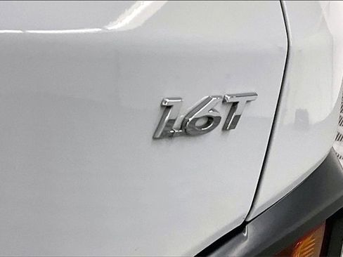 Used 2021 Hyundai Kona Limited image 8