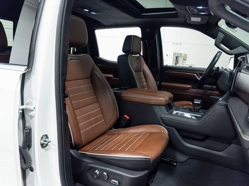 Used 2024 GMC Sierra 1500 Denali Ultimate image 26