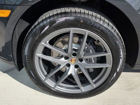 New 2026 Porsche Macan AWD/4WD image 16