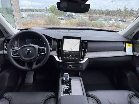New 2026 Volvo XC90 T8 Ultra w/ Protection Package AWD/4WD image 10