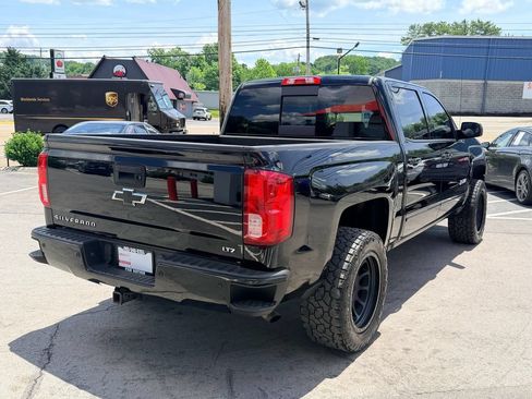 Used 2017 Chevrolet Silverado 1500 LTZ Z71 w/ LTZ Plus Package AWD/4WD image 6