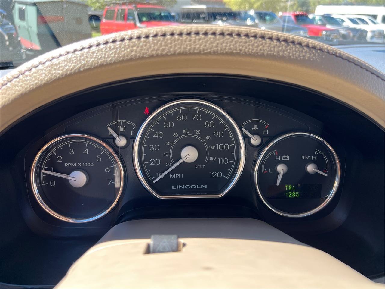 Used 2008 Lincoln Mark LT 4x4 image 17