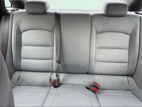 Used 2022 Chevrolet Malibu LS image 13