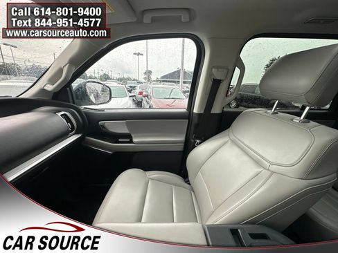 Used 2025 Ford Expedition Max Active AWD/4WD image 17