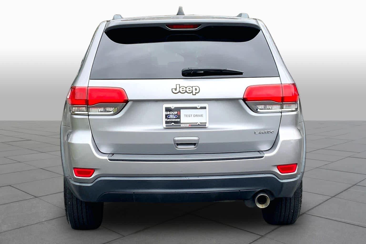Used 2014 Jeep Grand Cherokee Laredo w/ Quick Order Package 23E RWD image 4