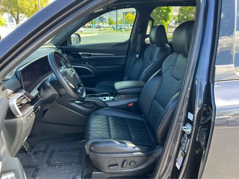Used 2025 Kia Telluride SX Prestige X-Pro AWD/4WD image 28