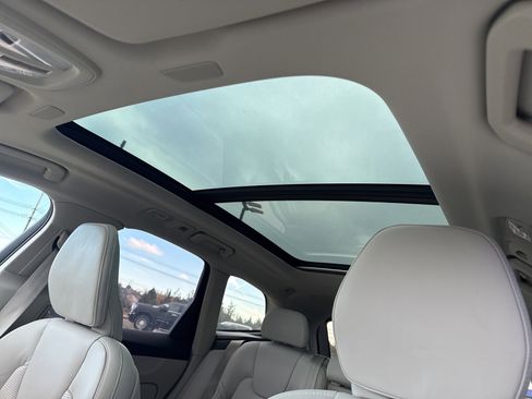 New 2026 Volvo XC60 B5 Ultra w/ Protection Package Premier image 27