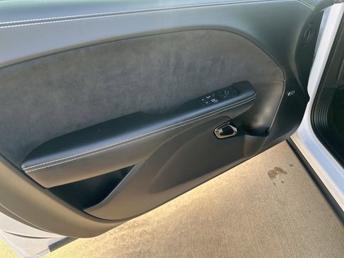 Used 2020 Dodge Challenger SRT Hellcat Redeye image 16