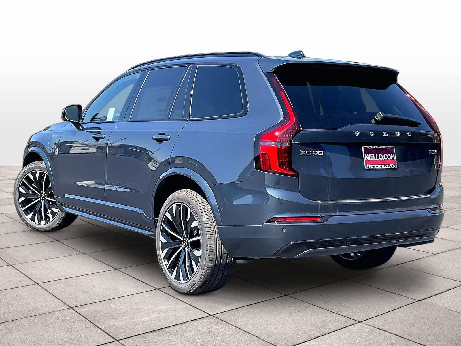 New 2027 Volvo XC90 T8 Ultra AWD/4WD image 3