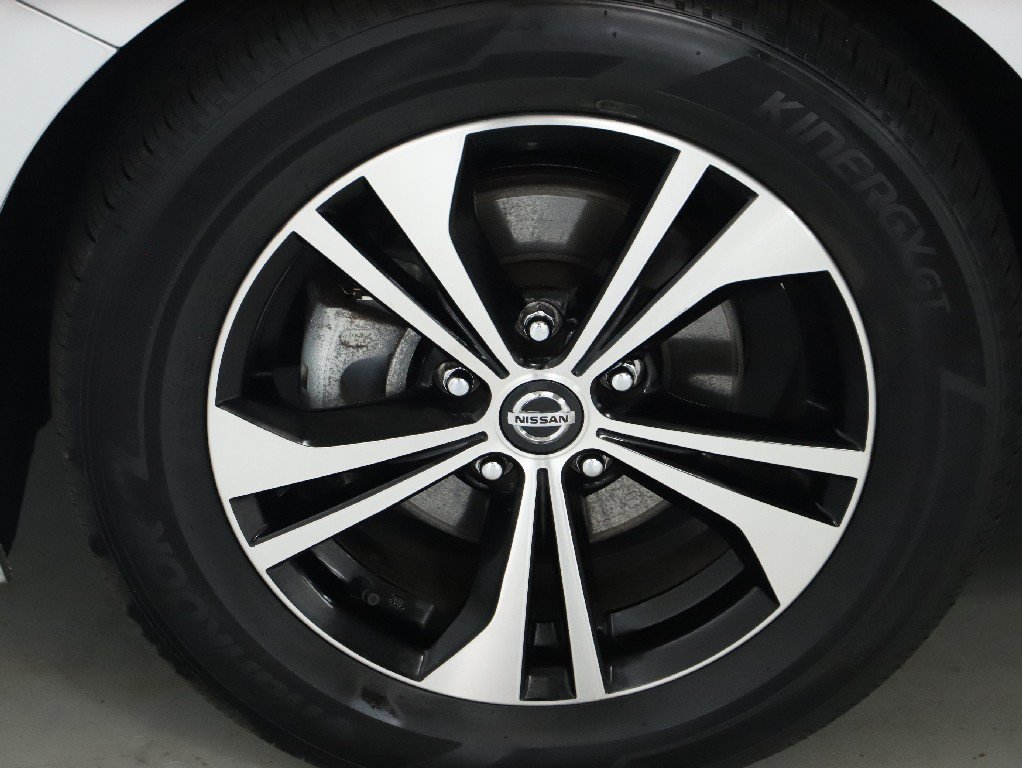 Certified 2022 Nissan Sentra SV w/ Trunk Package FWD image 37