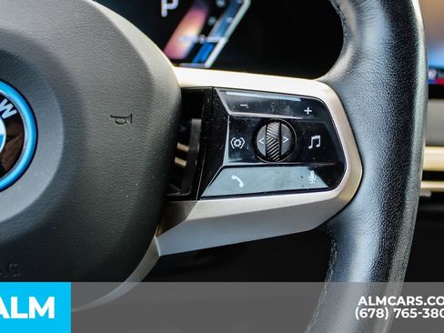 Used 2023 BMW iX xDrive50 image 27