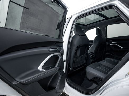 New 2025 Audi Q5 Premium Plus image 21