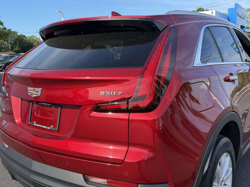 Certified 2023 Cadillac XT4 Luxury w/ Cold Weather Package AWD/4WD image 11