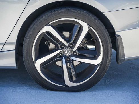 Used 2019 Honda Accord Sport image 12