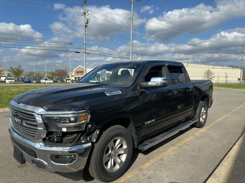 Used 2023 RAM 1500 Laramie image 8