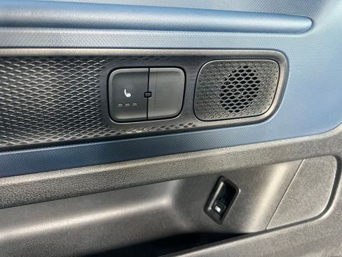 Used 2025 Volkswagen ID. Buzz Pro S RWD image 51
