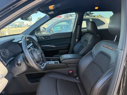 Used 2025 Nissan Pathfinder Rock Creek AWD/4WD image 15