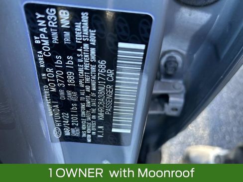 Used 2022 Hyundai Venue SEL image 32