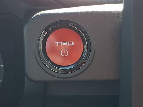 Used 2025 Toyota 4Runner TRD Off-Road AWD/4WD image 25