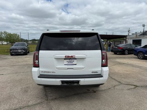 Used 2019 GMC Yukon XL SLT w/ Open Road Package image 4