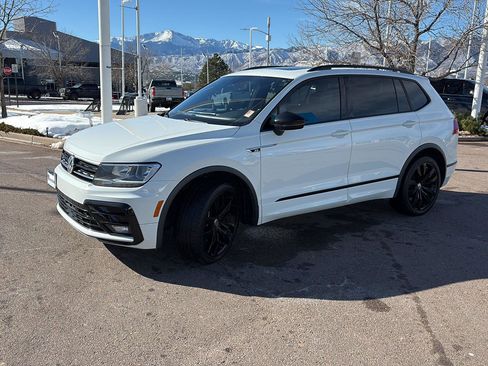Used 2020 Volkswagen Tiguan SE R-Line image 3