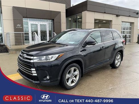 Used 2019 Toyota Highlander Limited image 1