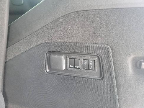 Used 2026 Cadillac Escalade 4WD image 22