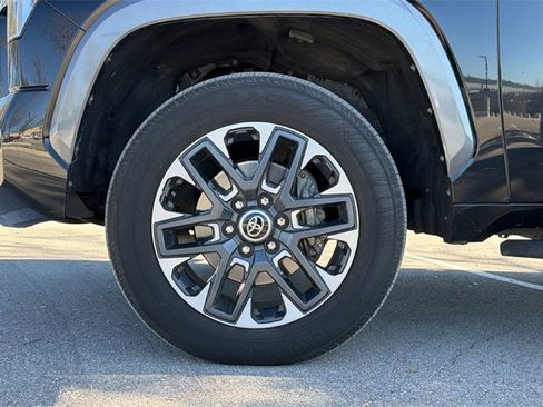 Used 2022 Toyota Tundra Limited image 40