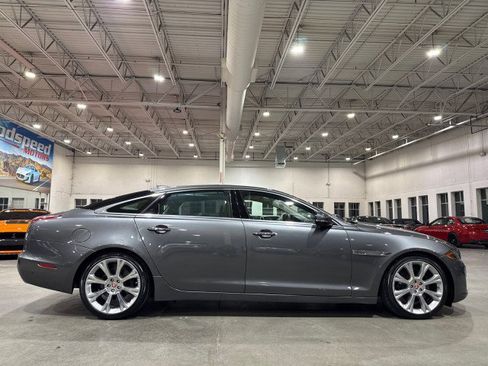 Used 2019 Jaguar XJ L Portfolio image 34