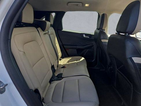 Certified 2022 Ford Escape SEL AWD/4WD image 24