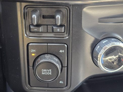 Used 2025 Ford F250 Lariat AWD/4WD image 10