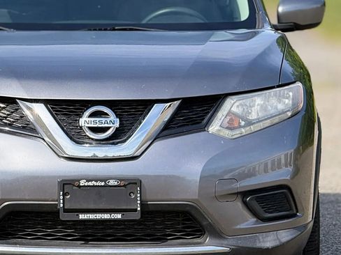 Used 2016 Nissan Rogue S AWD/4WD image 12