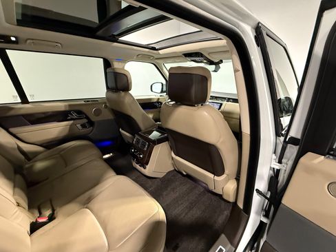 Used 2018 Land Rover Range Rover Long Wheelbase Supercharged image 43