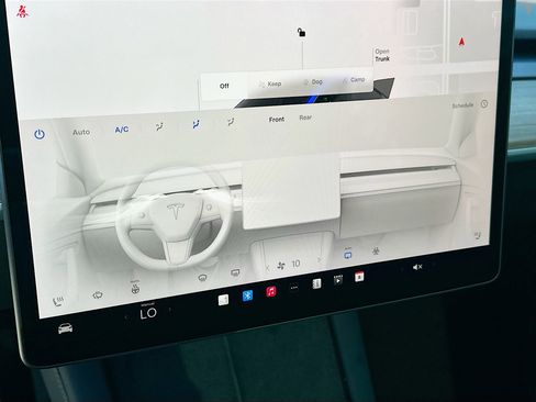 Used 2023 Tesla Model Y Performance image 16