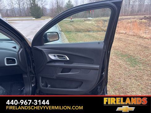 Used 2017 Chevrolet Equinox LT w/ Convenience Package image 23