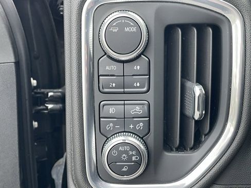 Used 2023 GMC Sierra 3500 Denali image 35