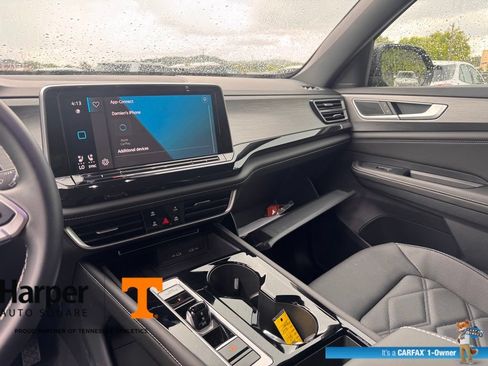 Used 2025 Volkswagen Atlas Cross Sport SE w/ Panoramic Sunroof Package AWD/4WD image 16