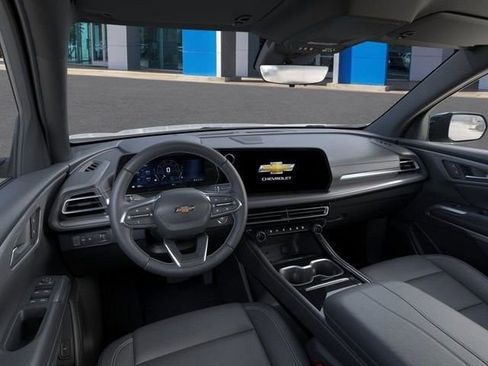 New 2026 Chevrolet Traverse LT w/ Driver Confidence Package FWD image 16
