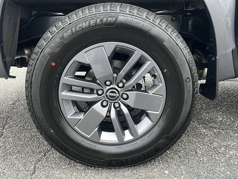 New 2026 Nissan Frontier SV image 9