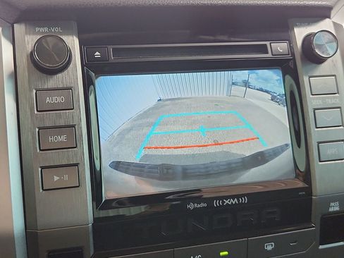 Used 2019 Toyota Tundra SR5 w/ SR5 Upgrade Package RWD image 9