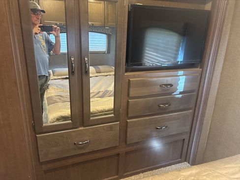 Used 2018 Ford E-450 and Econoline 450 Super Duty w/ Motorhome Prep Package RWD image 38