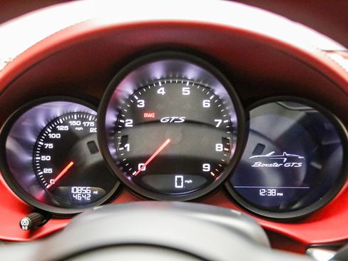 Certified 2024 Porsche 718 Boxster GTS RWD image 28
