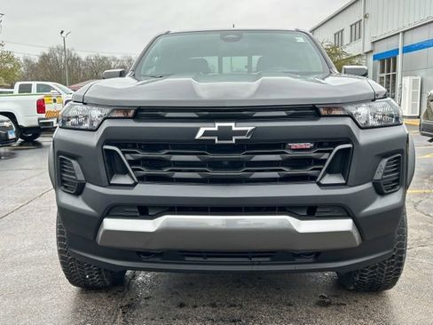 New 2026 Chevrolet Colorado Trail Boss AWD/4WD image 2