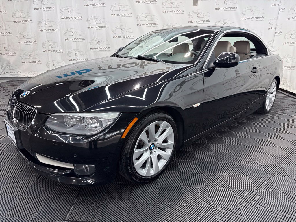 Used 2013 BMW 328i Convertible RWD image 1